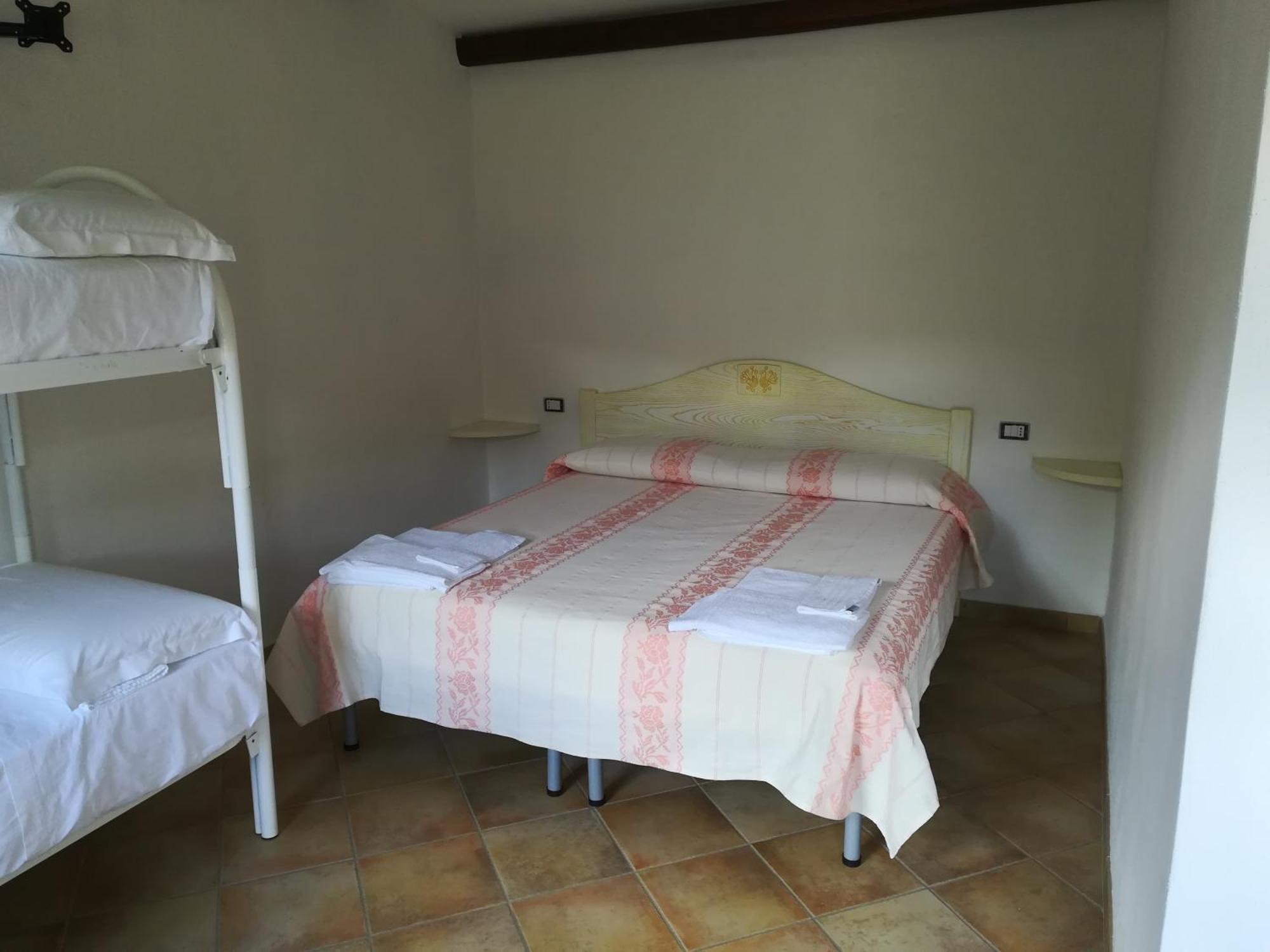 Agriturismo Donnolu Tertenìa Стая снимка